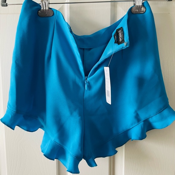 Bebe crepe ruffle short - Picture 2 of 6